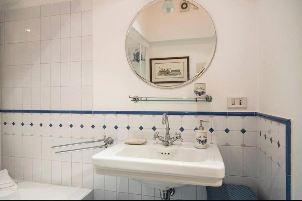 Apartamento Joivy Classic Flat Near Basilica Di Sant'Ambrogio Milán Exterior foto